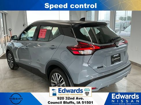 Used 2023 Nissan Kicks SV FWD image 6