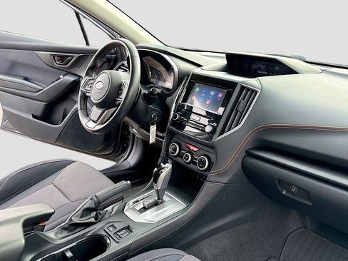Used 2021 Subaru Crosstrek 2.0i Premium image 5