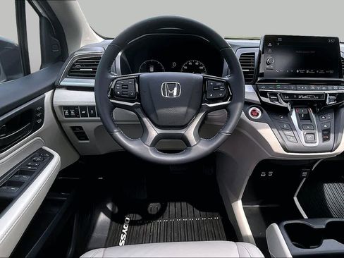 Certified 2025 Honda Odyssey EX-L image 39