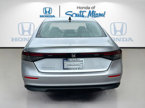 New 2025 Honda Accord SE image 5