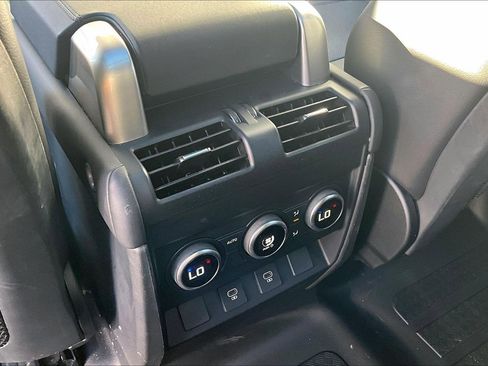 Used 2024 Land Rover Defender 130 S image 34