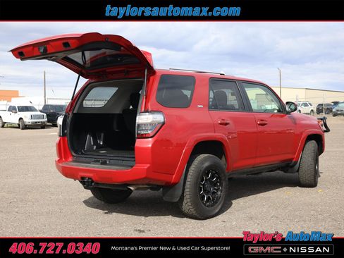 Used 2018 Toyota 4Runner SR5 image 29