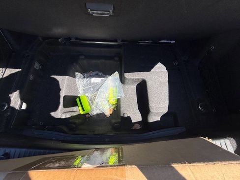 Used 2016 Mercedes-Benz C 300 Sedan image 24