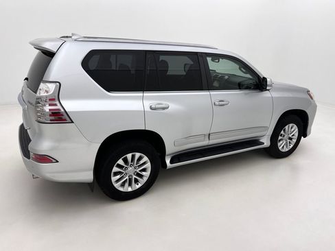 Used 2019 Lexus GX 460 image 10