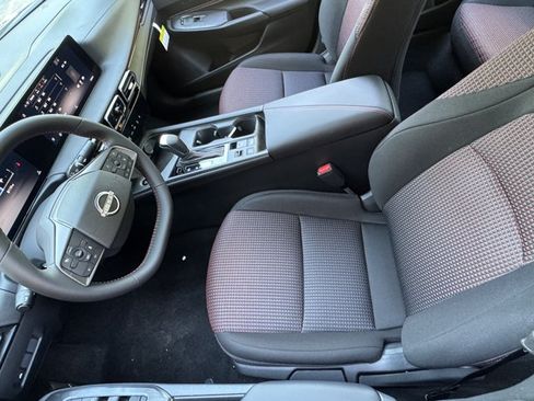 New 2026 Nissan Sentra SR w/ Floor Mat Package FWD image 27