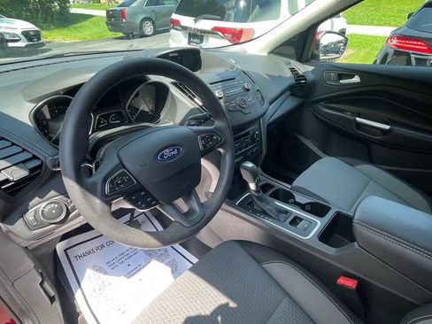 Used 2017 Ford Escape SE AWD/4WD image 18