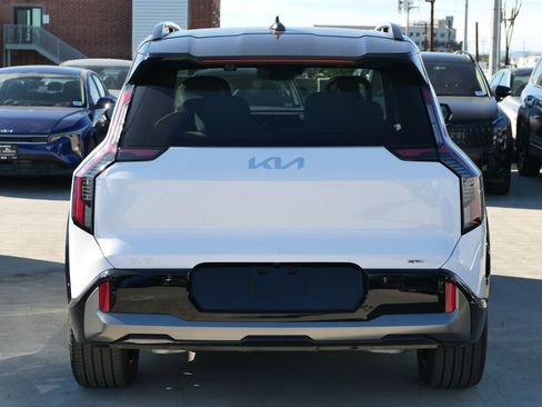 New 2026 Kia EV9 GT-Line image 4