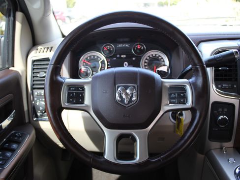Used 2018 RAM 2500 Laramie w/ Convenience Group AWD/4WD image 28