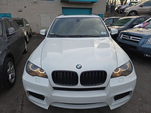 Used 2011 BMW X5 M image 23