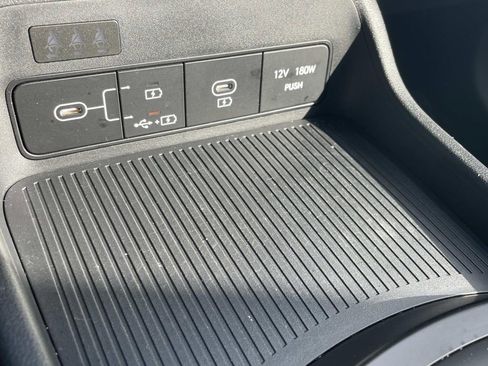 Used 2024 Hyundai Kona SEL image 20