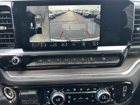 Used 2023 GMC Sierra 1500 SLT w/ SLT Premium Plus Package AWD/4WD image 24