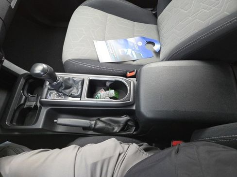 Used 2021 Toyota Tacoma TRD Off-Road image 57