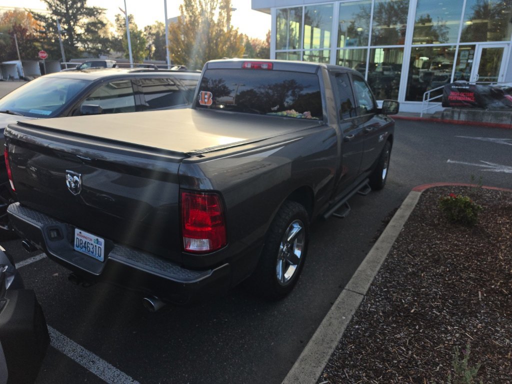 Used 2014 RAM 1500 Express RWD image 3