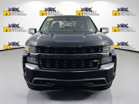 Used 2022 Chevrolet Silverado 1500 W/T w/ WT Value Package AWD/4WD image 2