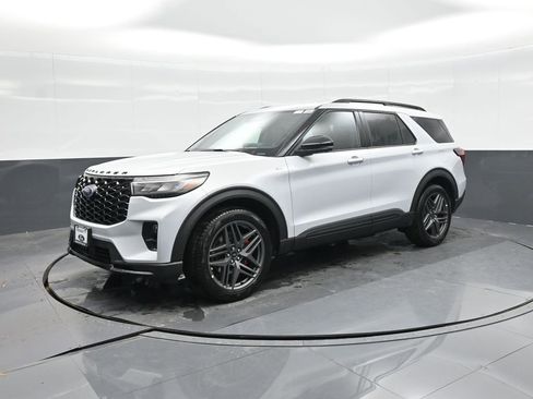 New 2026 Ford Explorer ST-Line w/ ST-Line Street Pack RWD image 20