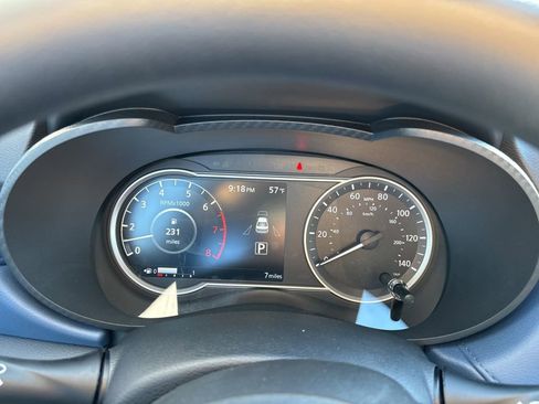 New 2025 Nissan Versa SV w/ Trunk Package image 10