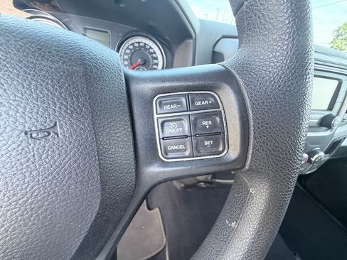 Used 2019 RAM 1500 Express RWD image 14
