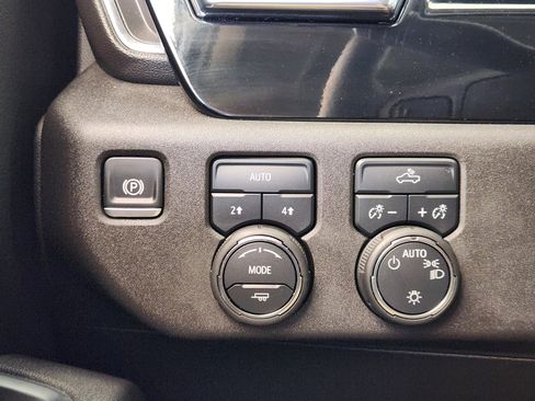 Certified 2025 Chevrolet Silverado 1500 LT image 22