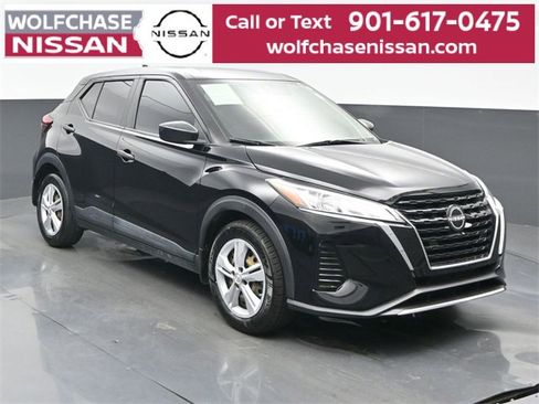 Used 2022 Nissan Kicks S image 8