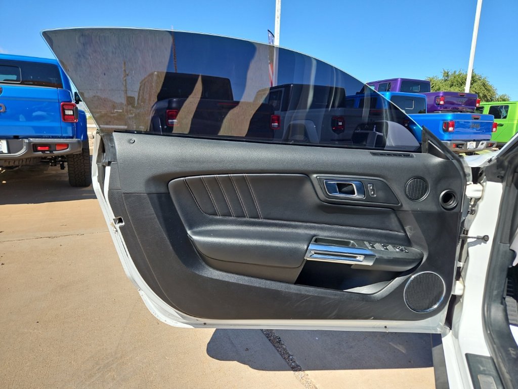 Used 2022 Ford Mustang Premium RWD image 13