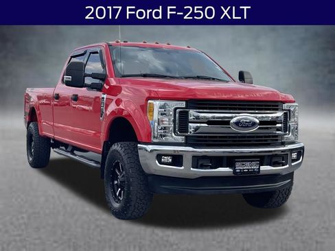 Used 2017 Ford F250 XLT w/ XLT Value Package image 1