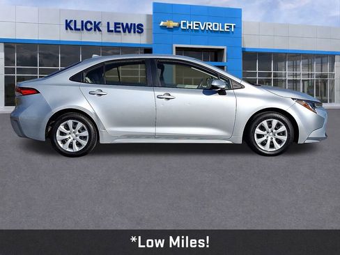 Used 2022 Toyota Corolla LE image 8