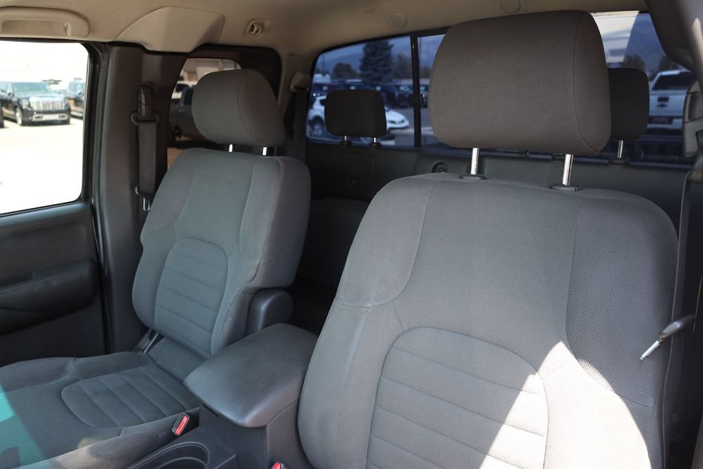 Used 2009 Nissan Frontier SE w/ Power Pkg RWD image 16