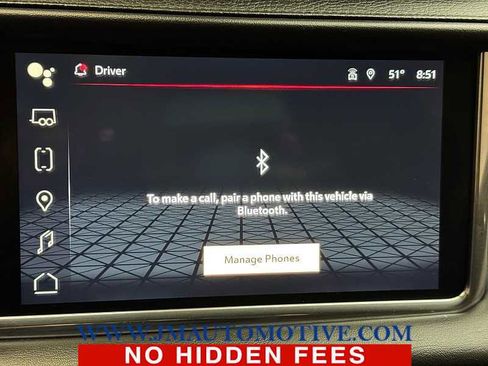 Used 2022 GMC Yukon XL Denali w/ Denali Premium Package image 28