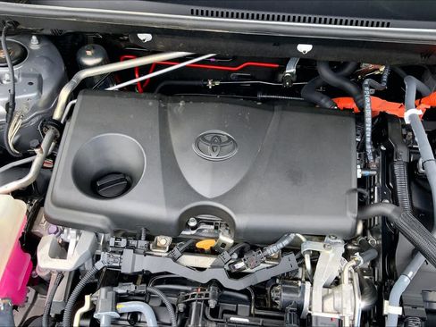 Used 2019 Toyota RAV4 XLE AWD/4WD image 31
