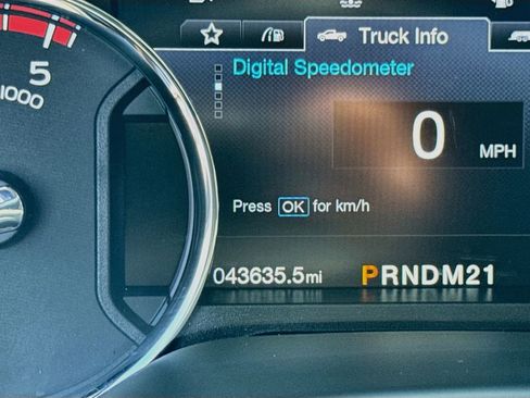 Used 2019 Ford F350 Lariat w/ Lariat Ultimate Package AWD/4WD image 21