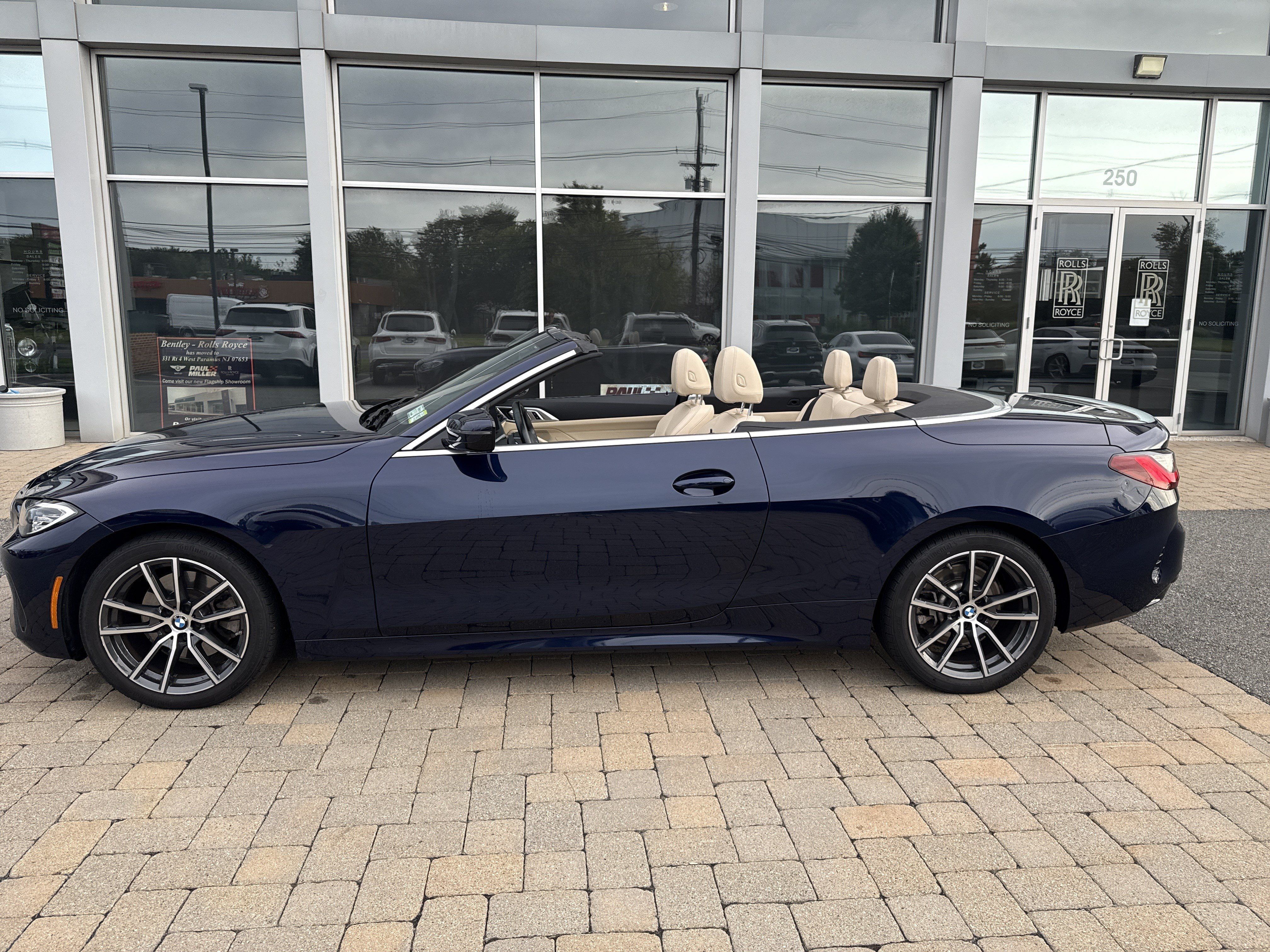 Used 2024 BMW 430i xDrive Convertible w/ Premium Package AWD/4WD image 33