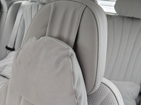 Used 2022 Mercedes-Benz EQS 450+ Sedan image 11