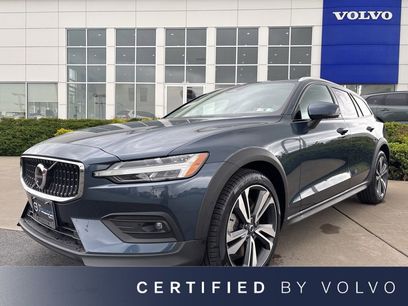 Certified 2025 Volvo V60 B5 Cross Country Plus