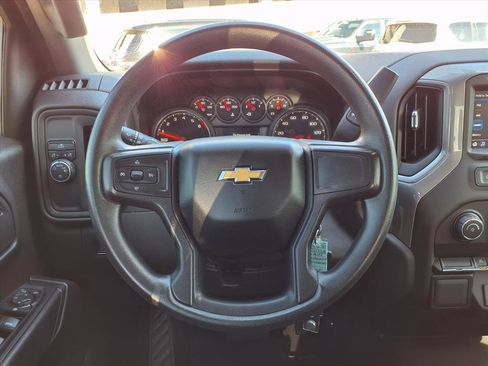 Used 2021 Chevrolet Silverado 1500 Custom image 12