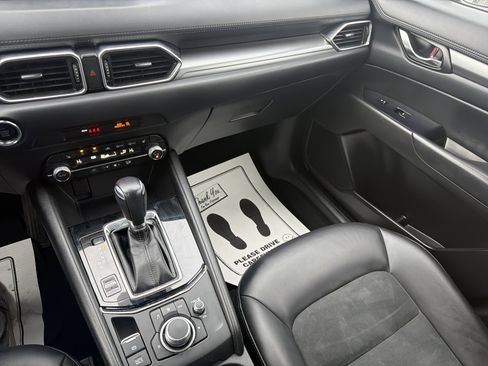 Used 2020 MAZDA CX-5 Touring image 22