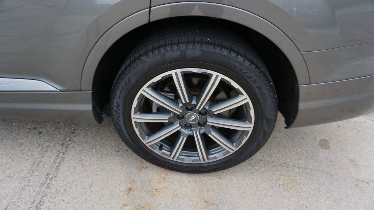 Used 2017 Audi Q7 3.0T Prestige AWD/4WD image 10