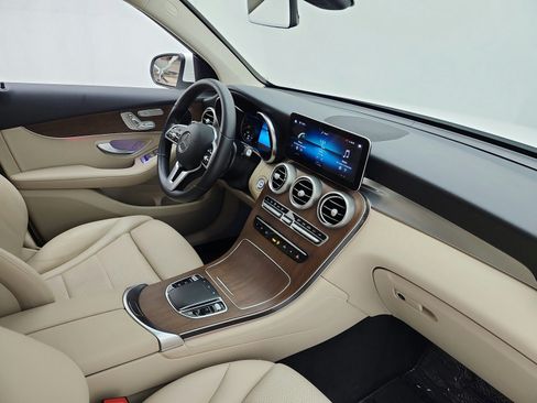 Certified 2021 Mercedes-Benz GLC 300 image 25