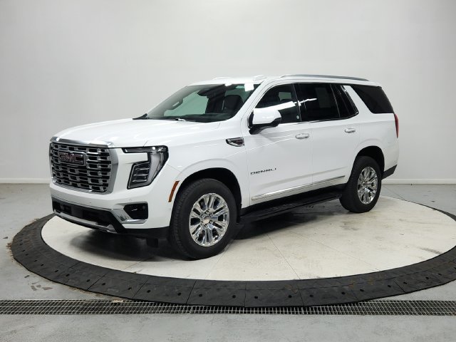 Used 2025 GMC Yukon Denali RWD image 4