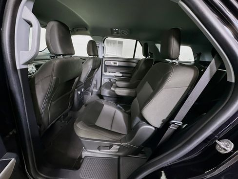 Used 2022 Ford Explorer XLT w/ Class IV Trailer Tow Package image 27