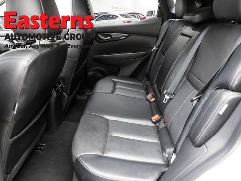 Used 2022 Nissan Rogue Sport SL w/ Premium Package AWD/4WD image 21