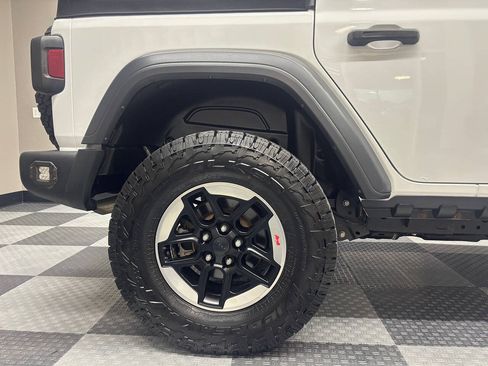 Used 2018 Jeep Wrangler Unlimited Sport S AWD/4WD image 7