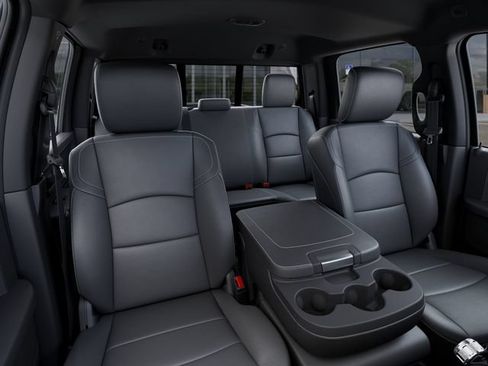 New 2026 RAM 2500 Tradesman AWD/4WD image 17