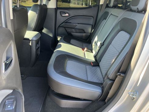 Used 2017 Chevrolet Colorado Z71 image 24