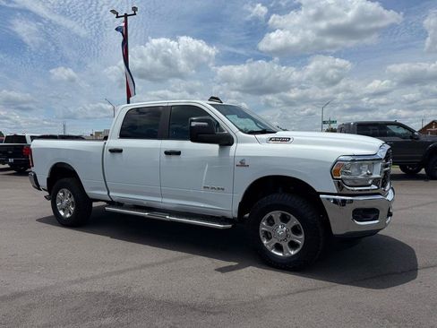 Used 2024 RAM 2500 Big Horn w/ Off Road Package AWD/4WD image 6