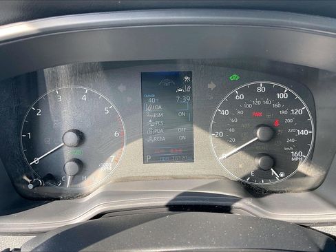 Used 2025 Toyota Corolla LE image 25