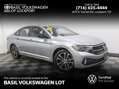 Certified 2023 Volkswagen Jetta Sport image 1