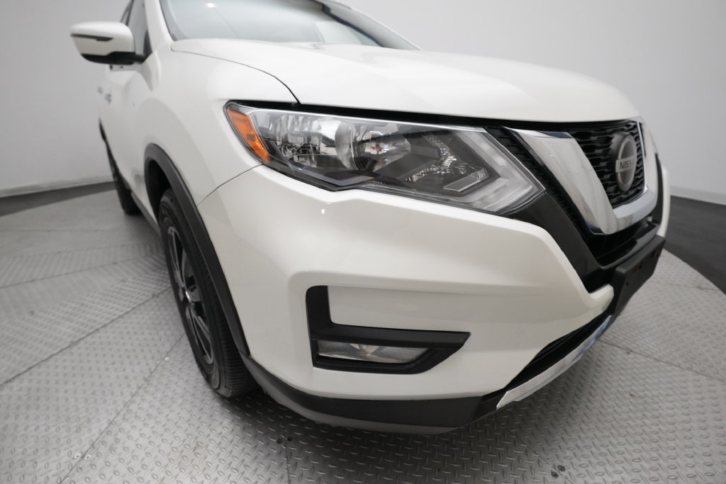 Used 2020 Nissan Rogue SV AWD/4WD image 22