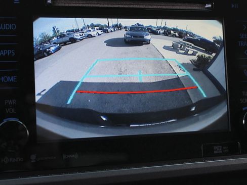 Used 2018 Toyota Tacoma SR5 image 15