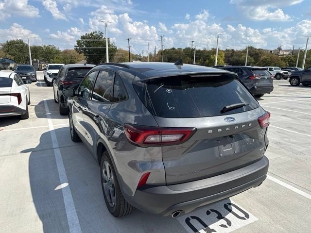 Used 2025 Ford Escape ST-Line AWD/4WD image 6