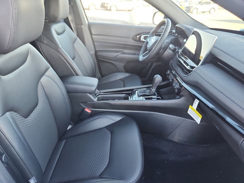 New 2026 Jeep Compass Latitude w/ Quick Order Package 29K image 20